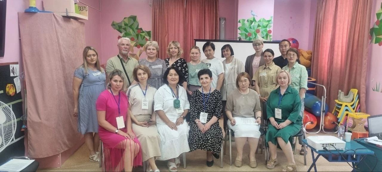 Участие РПМПК в работе Круглого стола «Помощь семьям с детьми с расстройством аутистического спектра».